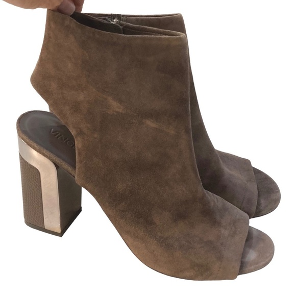 VINCE Fenmore Taupe Brown Suede Peep Toe Ankle Bootie Boot Heels - Picture 1 of 12